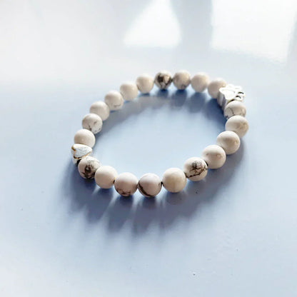 Davies  - Bracelet with paw & heart follower | Silver