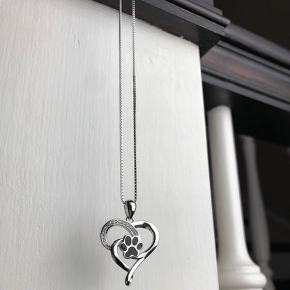 Kalisa - Infinity necklace with heart & paw in silver