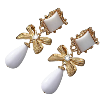 Sophia - Vintage earrings in white & gold