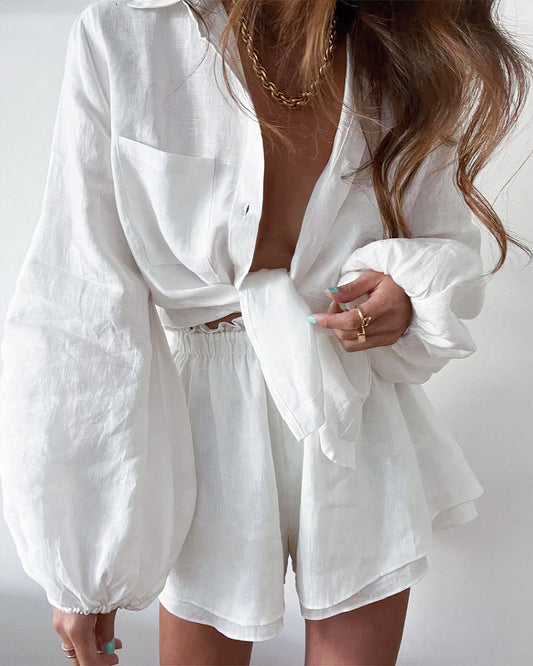 Anna's Modisches Damen Outfit: Geknotetes Leinenhemd & Shorts – Stilvolles Zweiteiliges Set für den Sommer-1