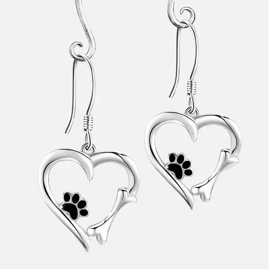 Yaritza- silver drop earrings with heart