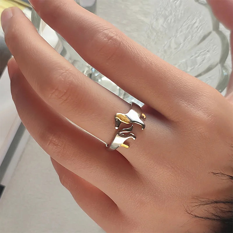 Tillsley - Adjustable dachshund ring made of 925 silver