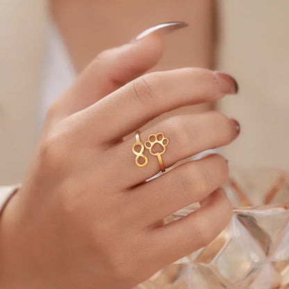 Chloe  - Adjustable infinity paws made of silver and gold