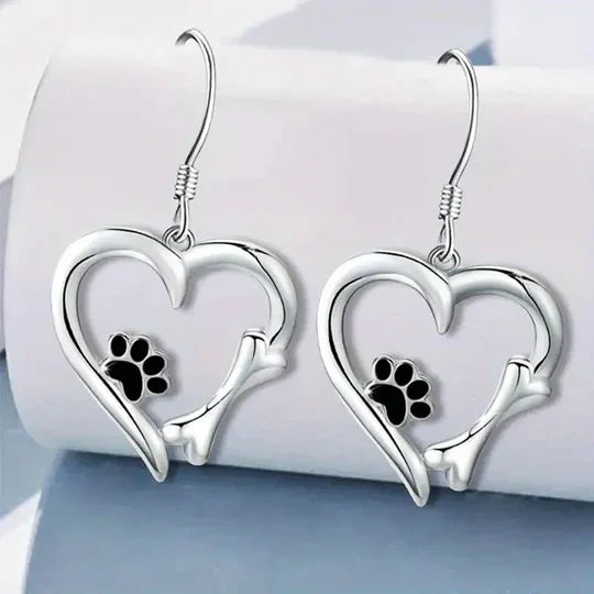 Yaritza- silver drop earrings with heart