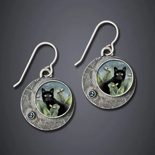 Kaelyn - Round vintage tissue earrings with hand-painted design
