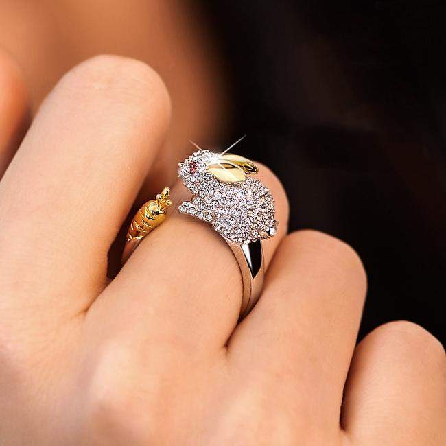 Wood - Adjustable silver ring with bunnies & carrot | Gold